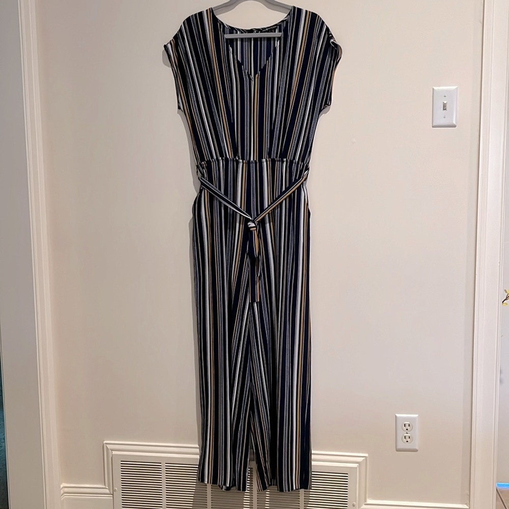 Wide leg jumpsuit